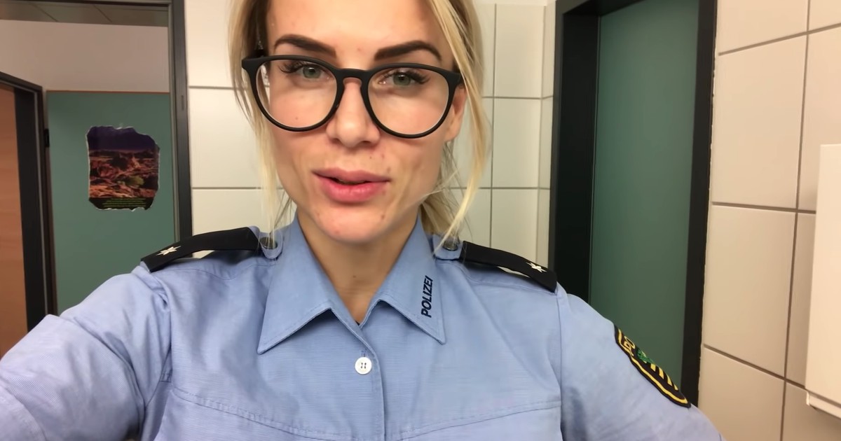 Intensives Ficken Für Die Heißeste Polizistin Intensives Ficken Für Die Heißeste Polizistin